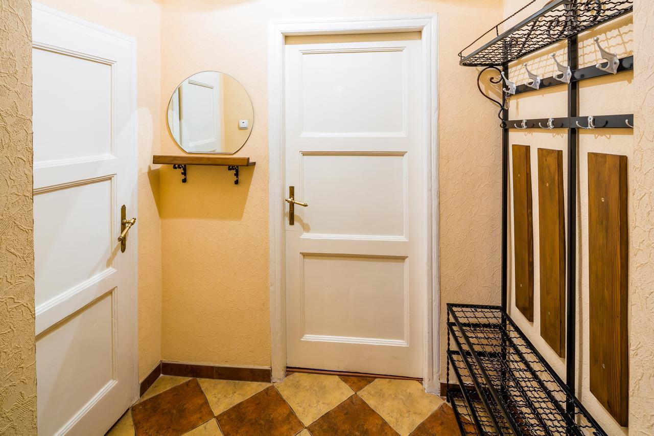 Apartment Krakivska 15 Lviv Eksteriør billede