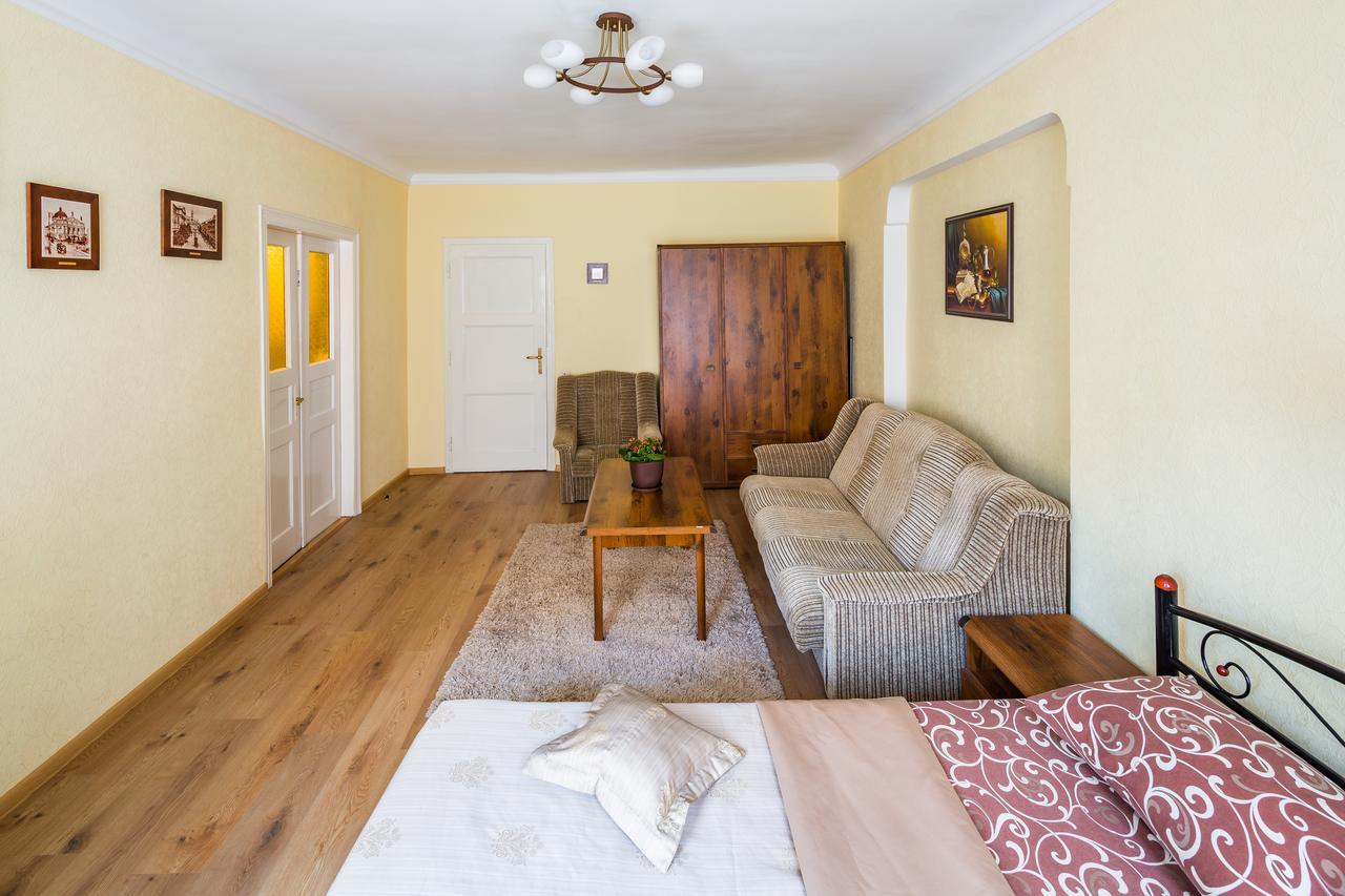 Apartment Krakivska 15 Lviv Eksteriør billede